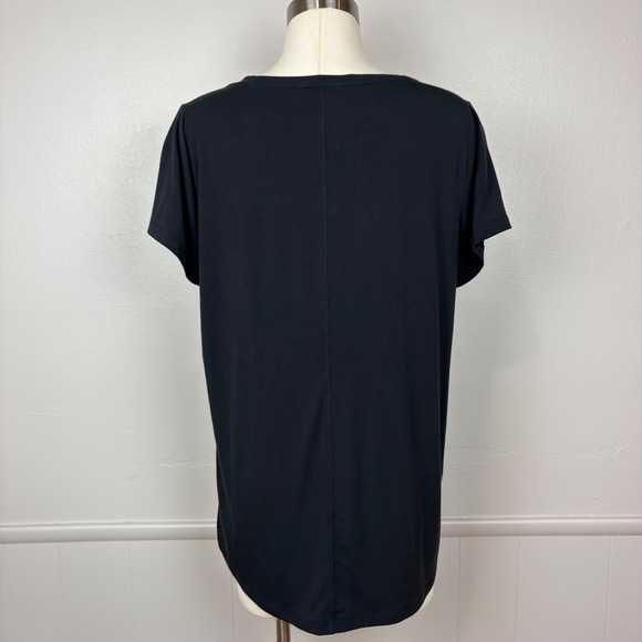 Athleta Stratus II Tee Shirt Size M Black Short Sleeve Scoop Neck Gym Yoga Sport - Picture 7 of 13